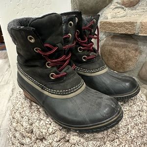 Woman’s Sorel Winter boots